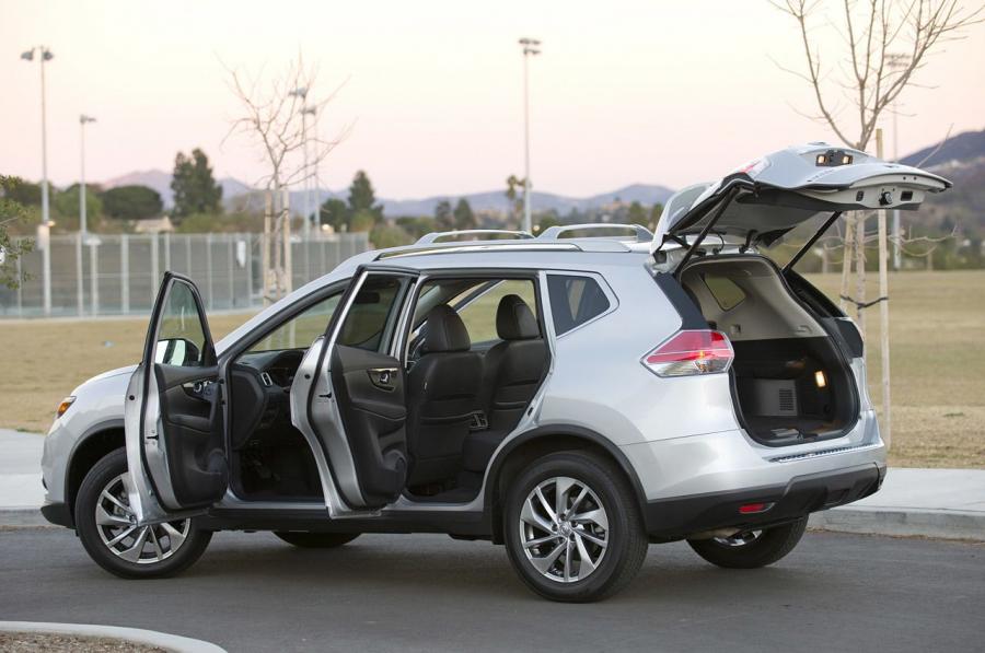  Nissan Rogue 2014 года  (фото 45 из 108)